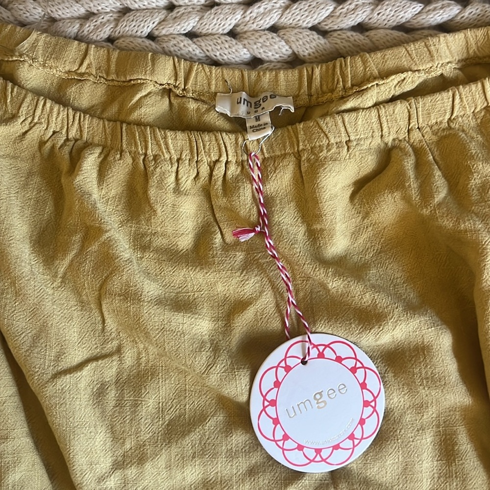 Yellow Top - Picture 2 of 5